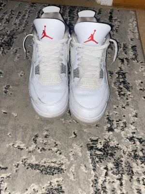 Jordan 4  - Pris kan diskuteras gott skick har använts några gånger kan putsa skorna 
