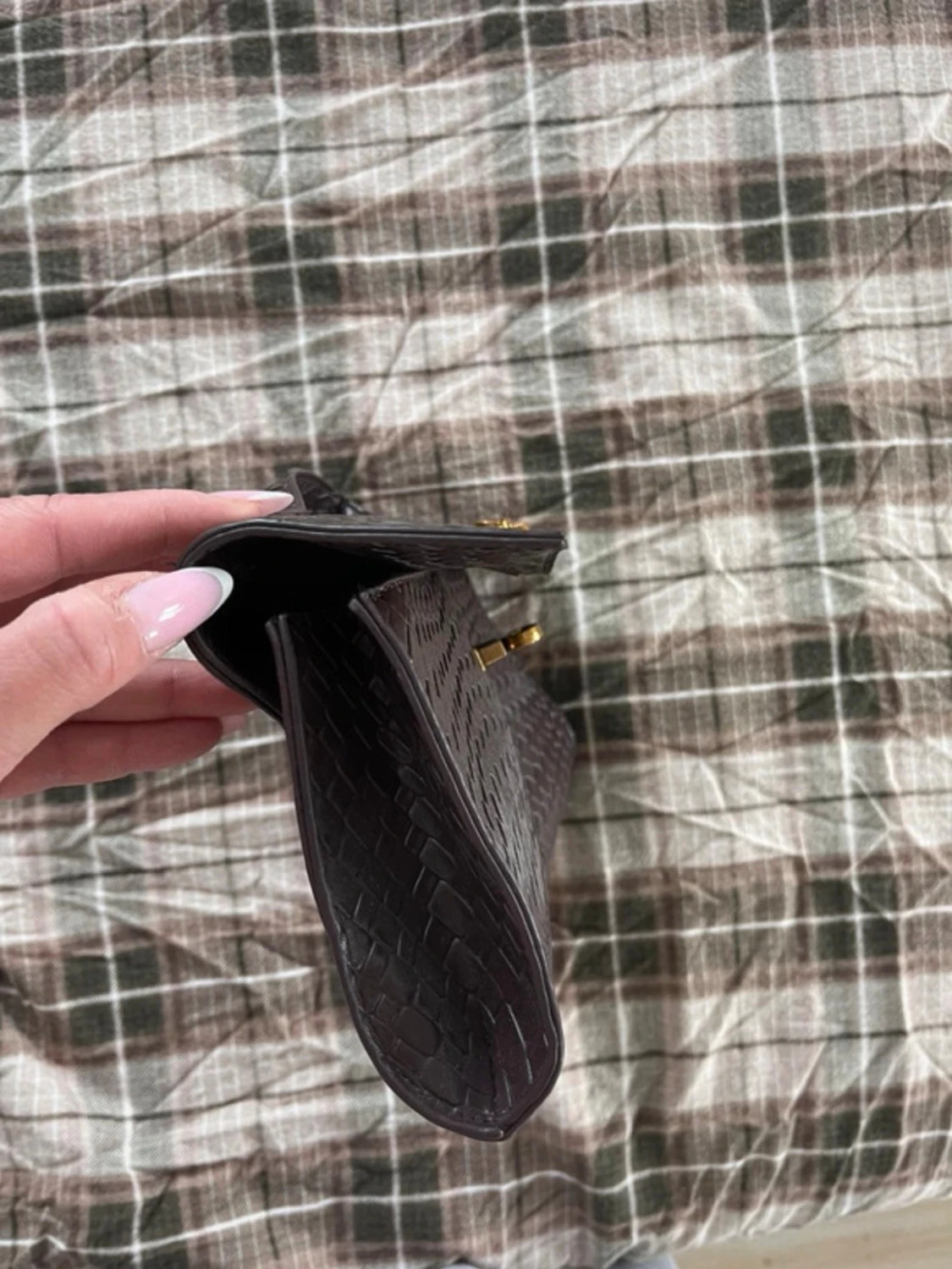 Brun kuvertväska i ormmönstrat läder - 3