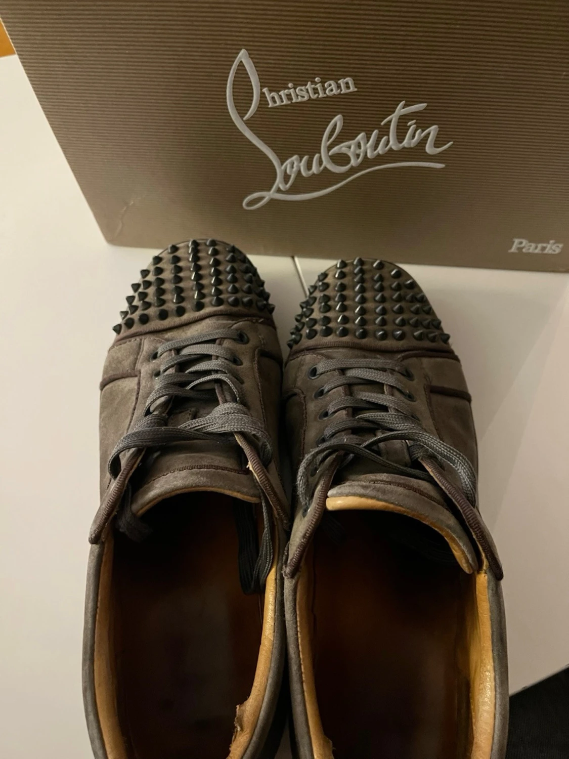 Christian Louboutin gråa spikes sneakers - 5