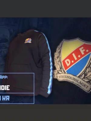 Sofialäktaren hoodie - SÖKER DENNA! Från 2022 söker även shortsen och byxorna! Betalar asbra, kom dm så löser vi. XS eller S