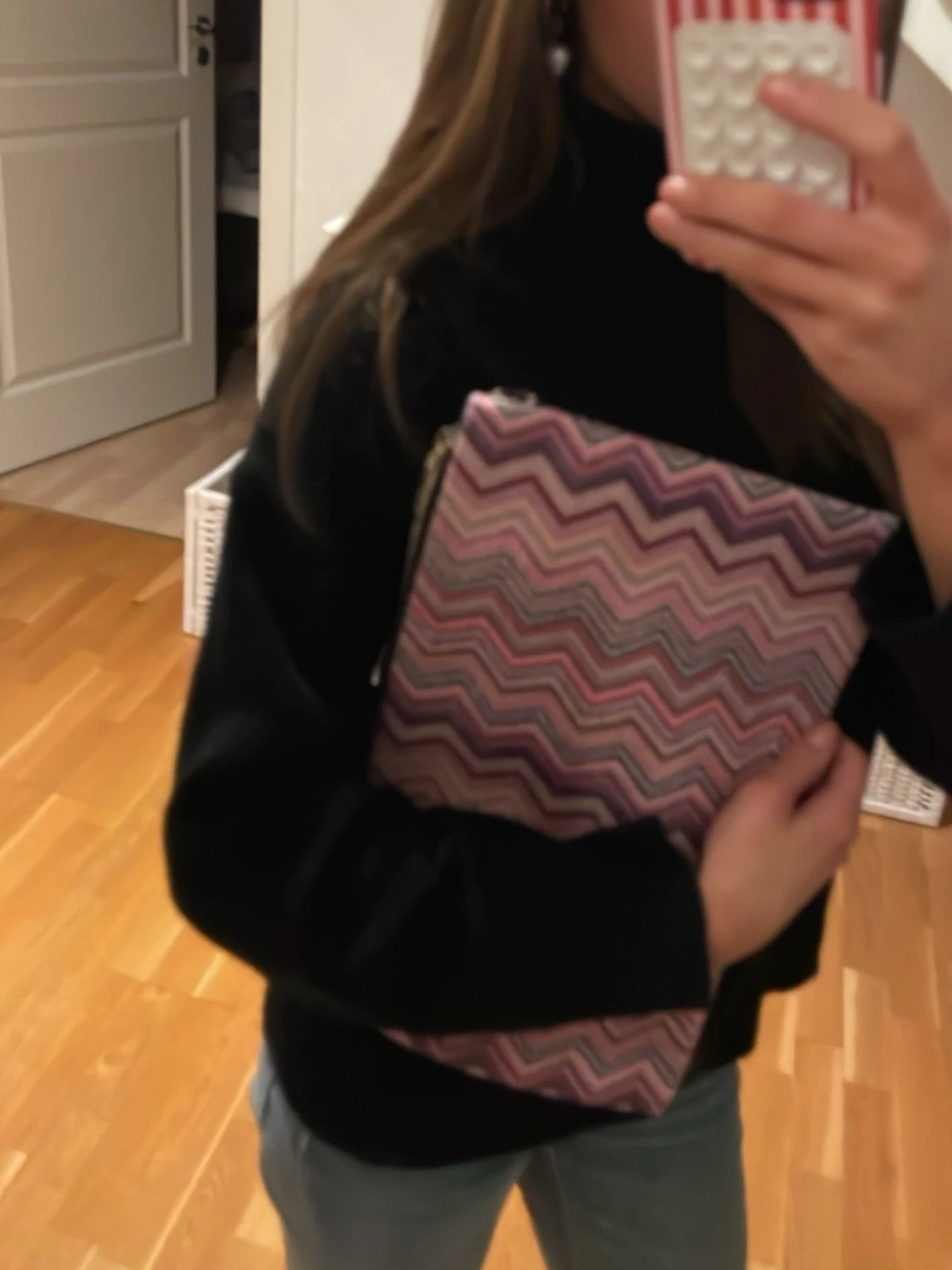 Zigzag-mönstrad datafodral - 1