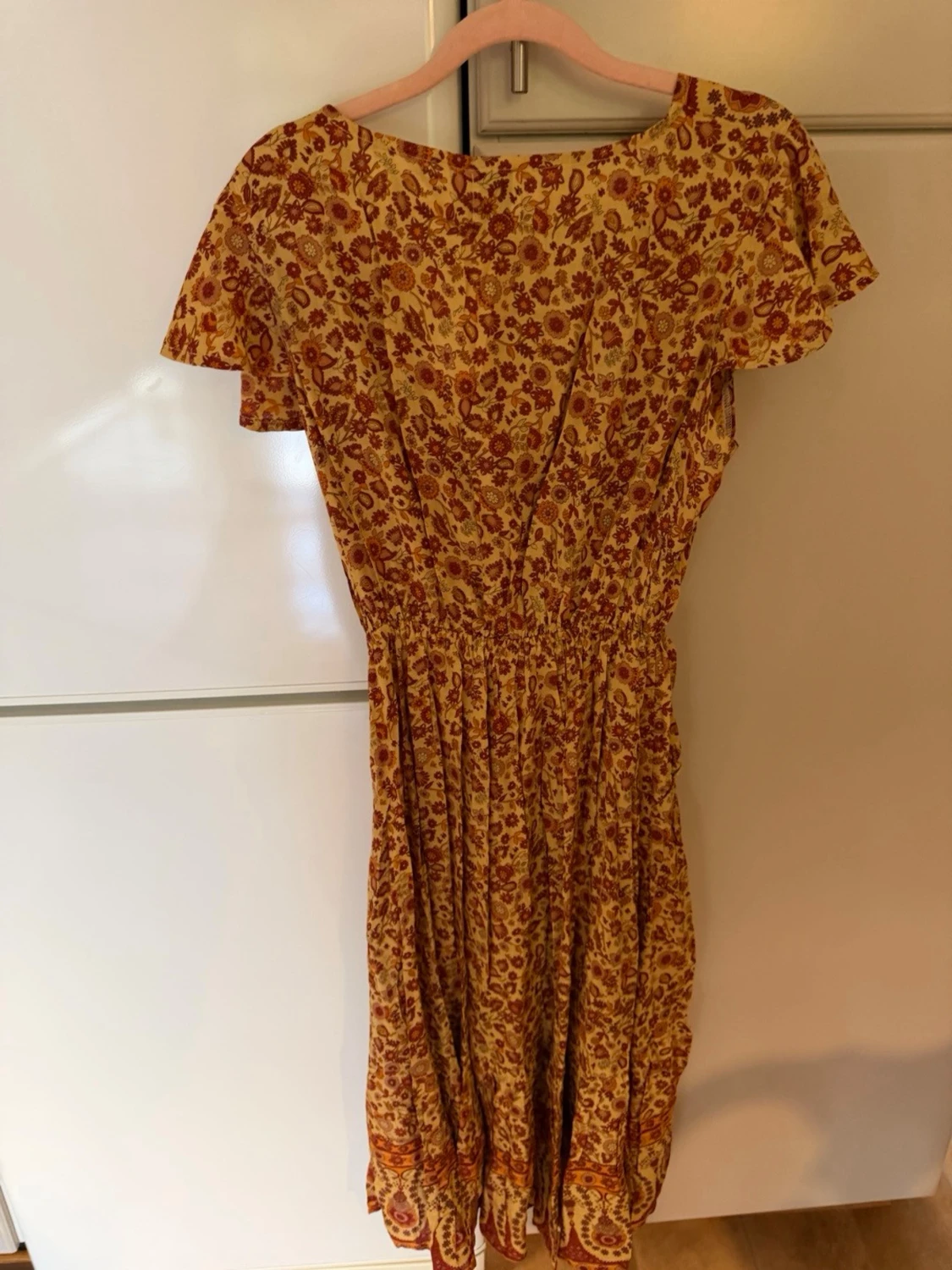 Blommig kortklänning från Spell - 6