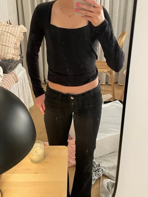 Svart långärmad topp från H&M - Fint skick