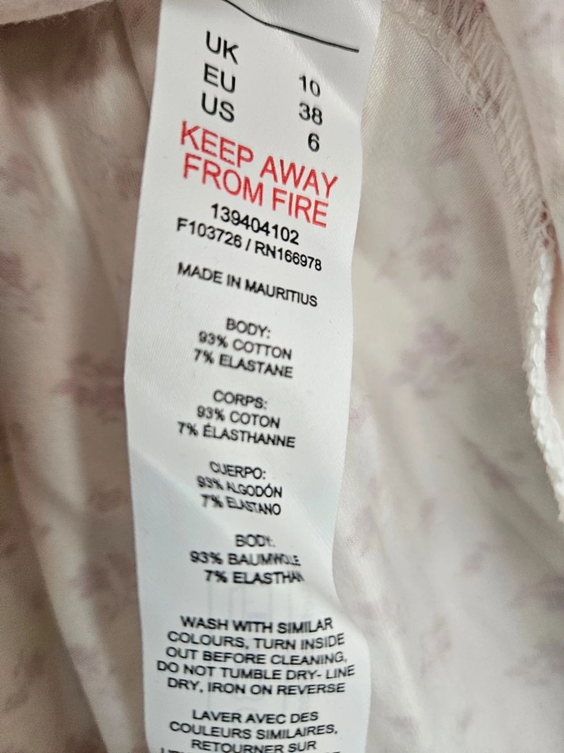 Vit blommig kortklänning med puffärm - 3