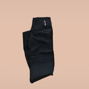 dfyne vision flare S regular - dfyne vision flare regular S!🩷🩷 är som nya!! dem är slutsålda på dfynes hemsida 