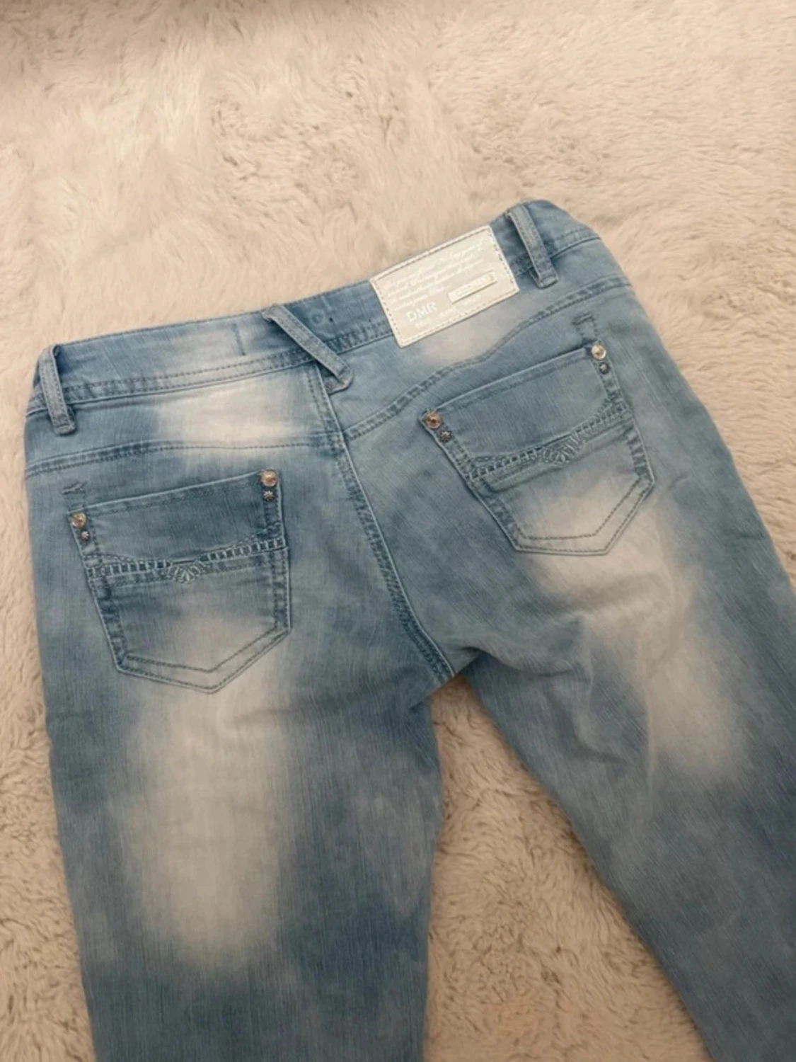 Ljusblå Lågmidjade Jeans med Slitningar & Hål - 4