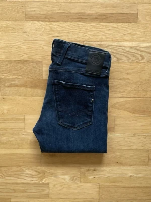 Replay Hyperflex - Replay jeans | Skick 8,5 | Nypris 2000kr mitt pris endast 499kr! | Storlek: W30 L34 | Priset är ej hugget i sten! 🪨 | Hör av dig vid minsta fråga eller fundering!📩