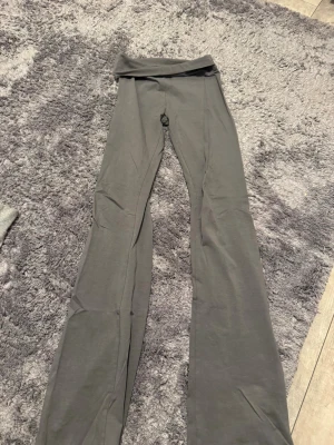 Yoga pants  - Fina, använda några gånger
