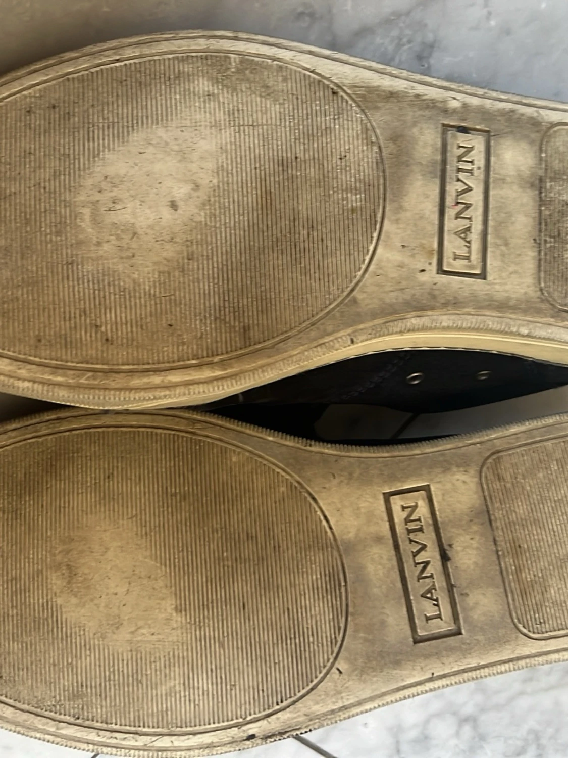 Mörkblå sneakers med lackad tå - 3