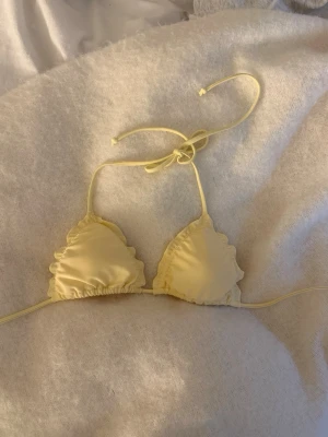 gina 14+ bikini - oanvänd nypris: 149kr