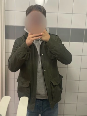 J.Lindeberg | jacka - Jacka | Jlindeberg | Perfekt till våren | Super najs material | Personlig favorit | Nypris 2000+ 