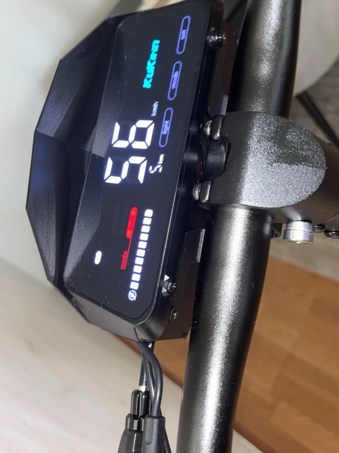 Kukirin g2 aldrig tagits utomhus helt nytt och clean - 1