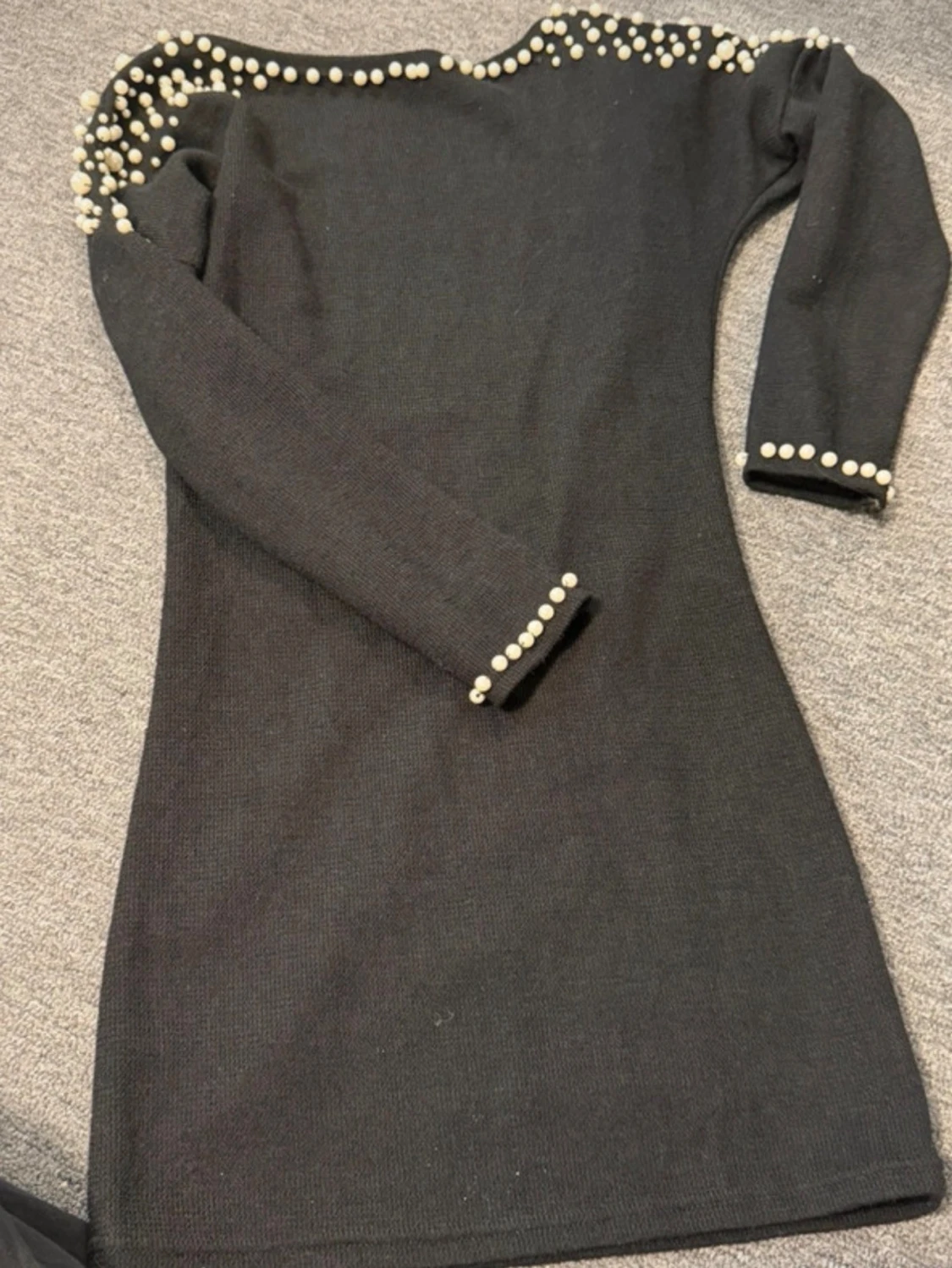 Kort klänning med pärlor