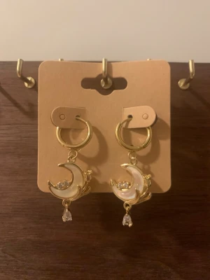 Elira Voss örhängen - Nya och oanvända