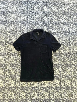 Frotté Piké  - Snygg frotté piké från H&M i storleken XS. Perfekt för sommaren!