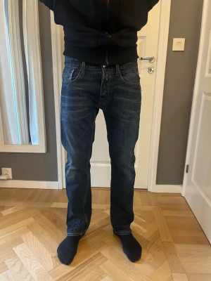 Mörkblå Replay Jeans Herr - Säljer dessa skit snygga Replay Jeansen! Strl: W31 L32