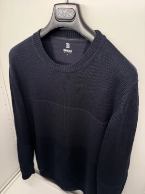 Boggi Milano tröja  - Riktigt nice tröja från boggi Milano. Grymt bra skick. Storlek M