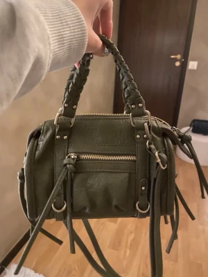 Väska  - Väska från bershka 