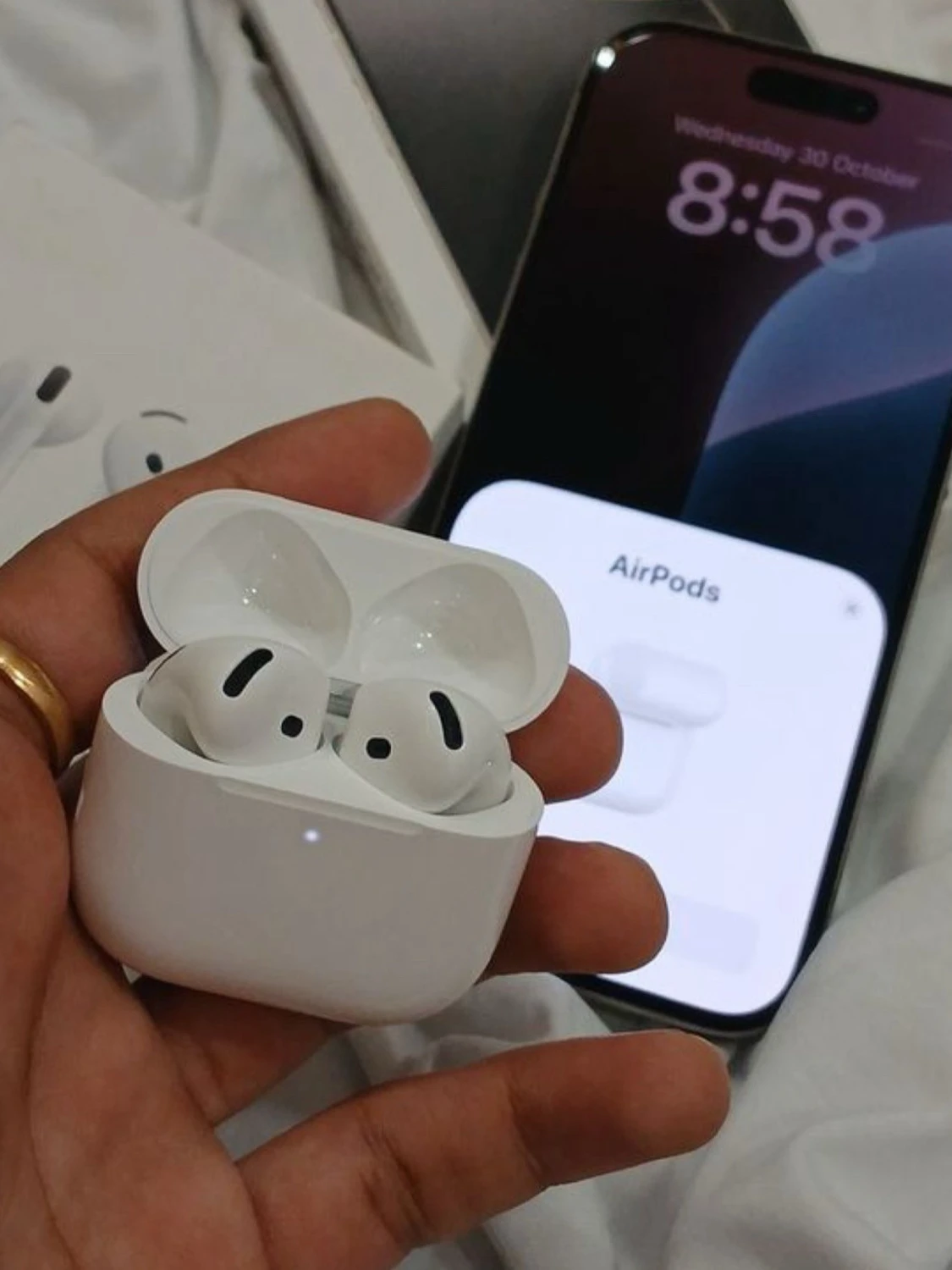  AirPods med laddningsetui - 2