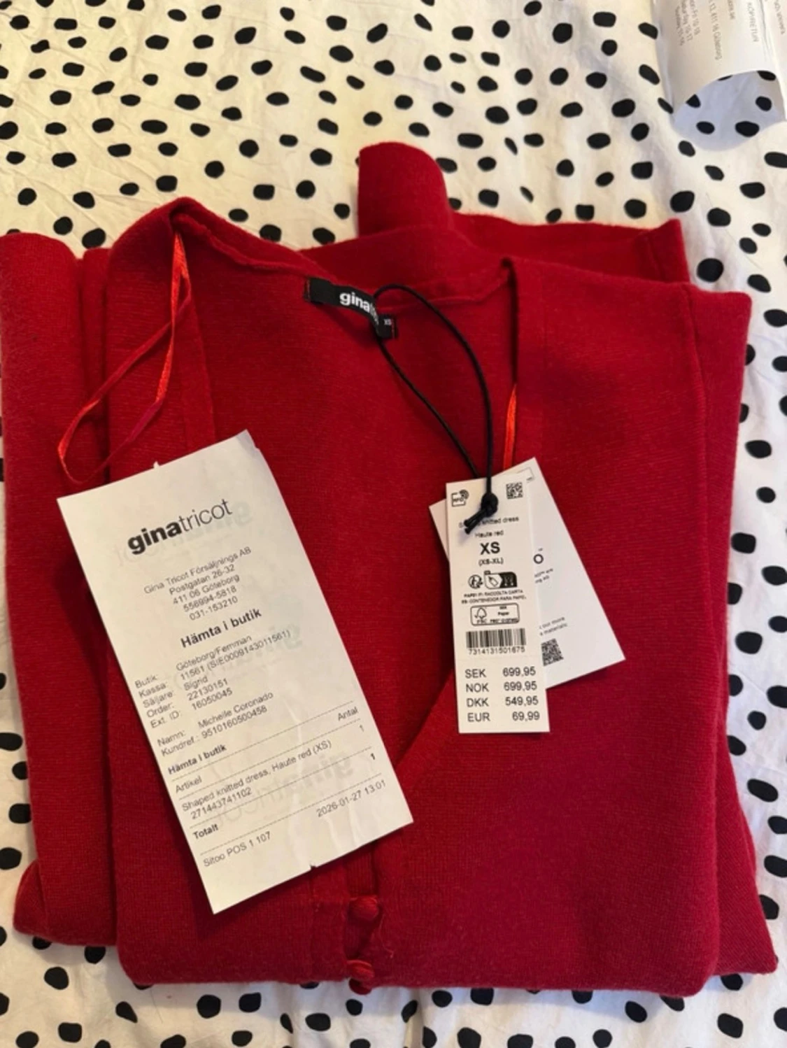 Stickad Röd klänning