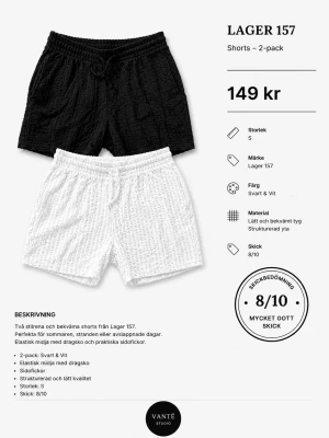 2-pack shorts svart & vit Lager 157 - Två par stilrena shorts från Lager 157 i svart och vitt. De har elastisk midja med dragsko, sidofickor och är gjorda i ett lätt, strukturerat tyg som känns bekvämt. Perfekta för chill dagar och enkel att matcha med olika outfits.