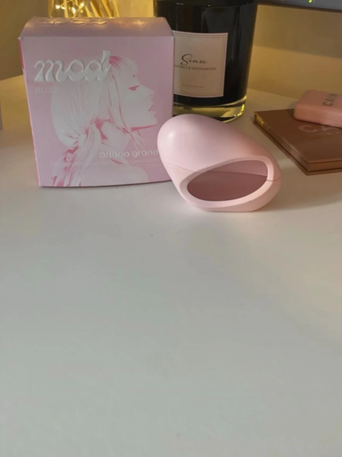 Ariana Grande parfym