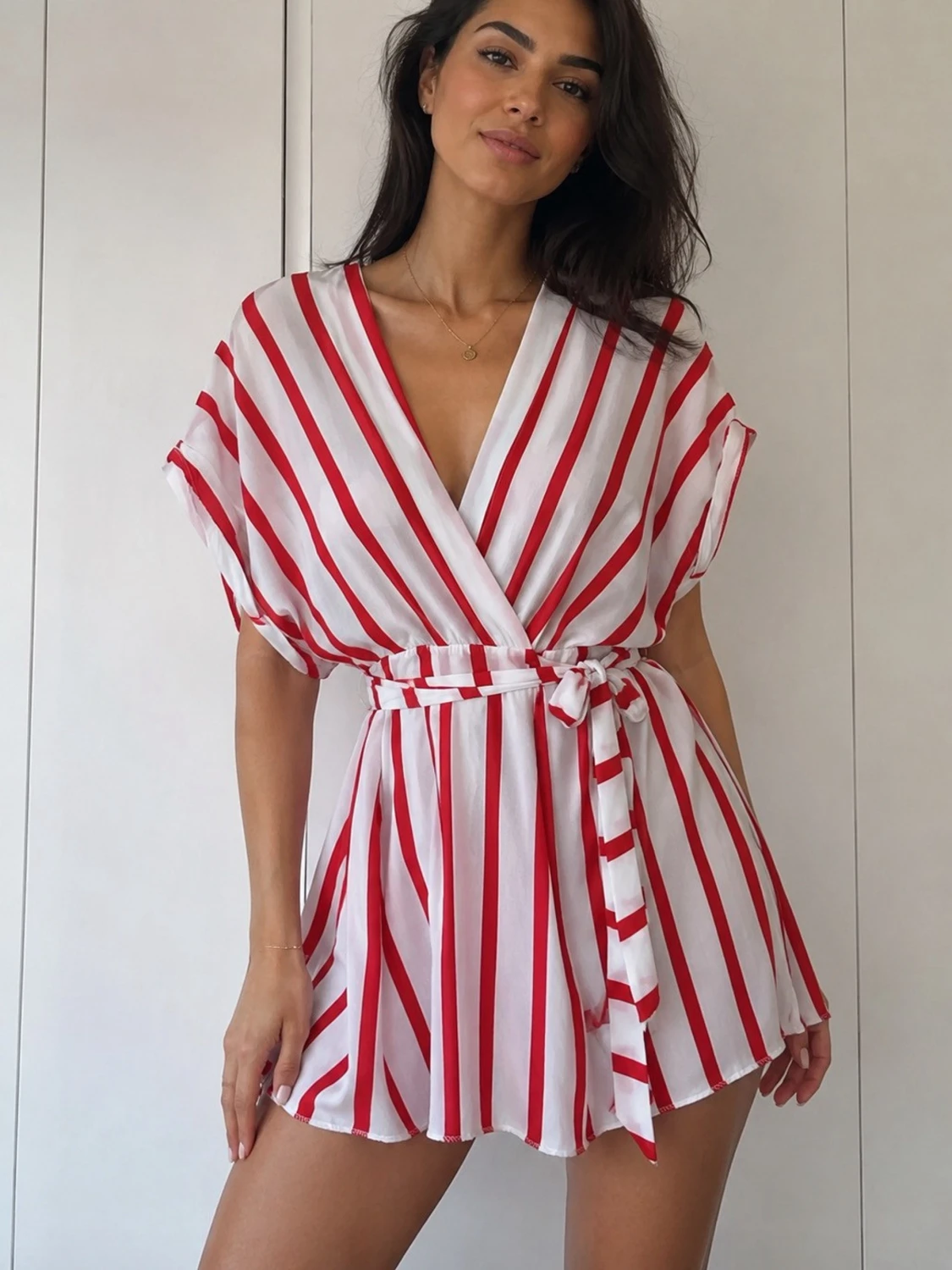 Rödvit randig kort jumpsuit