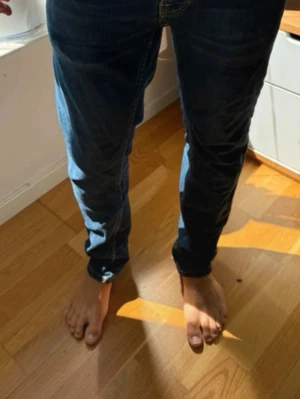 Newdie jeans  - Skickar inom 3 månader😁🥰