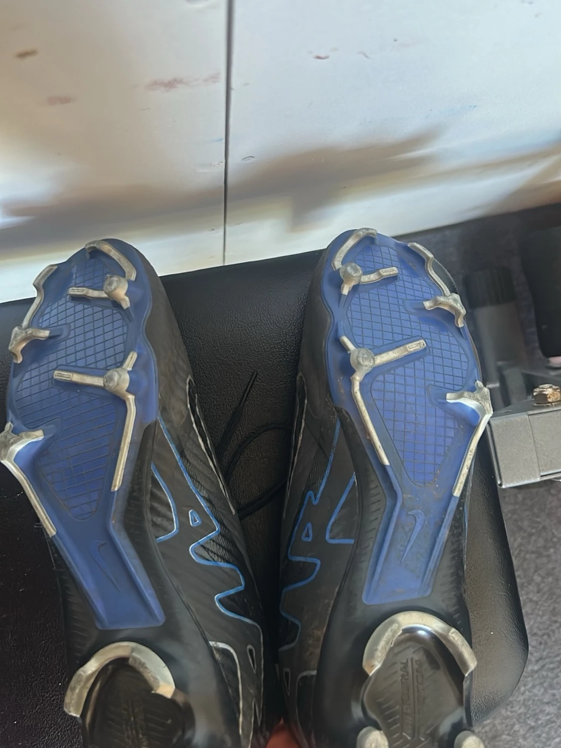 Svarta Nike fotbollsskor med dobbar pro - 1