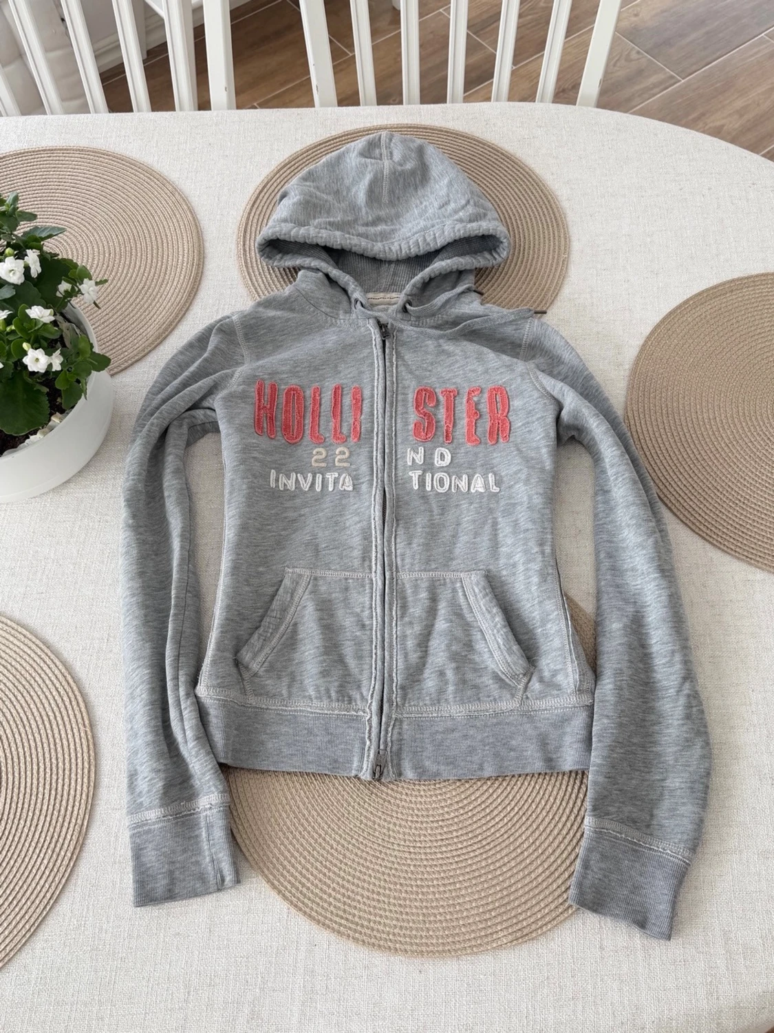 Hollister zip - 1