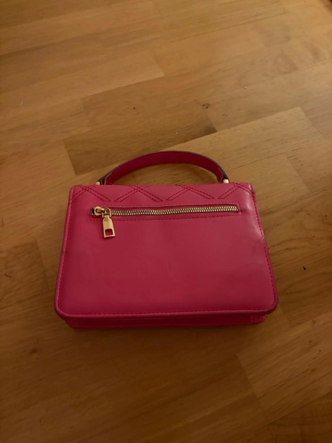 Rosa väska  - 1