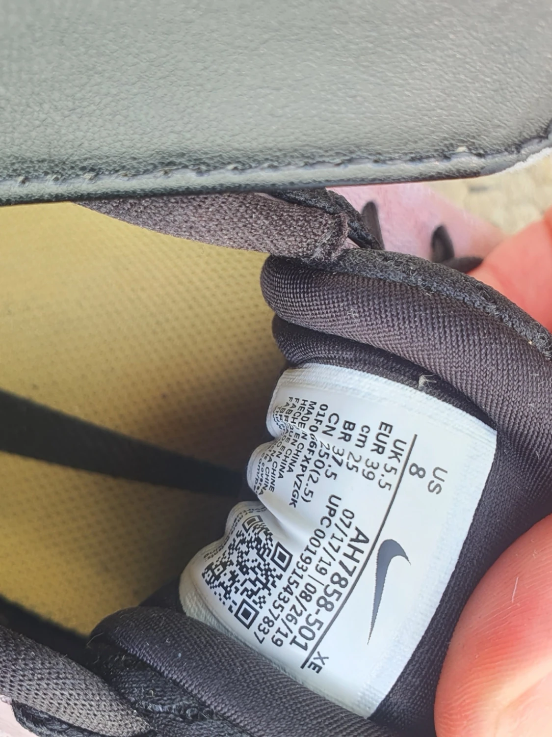 Nike rosa sneakers med guld swoosh - 5