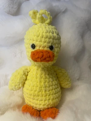 Virkad gul anka 🦆  - Handgjord gul anka 🦆 