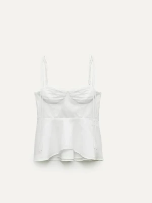 Vit korsett-topp Zara  - Supersöt vit korsett-topp från Zara. Använd två gånger. Perfekt nu till våren och sommaren🥰