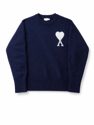 Mörkblå stickad tröja från Ami Paris - Mörkblå stickad tröja från Ami Paris, Väldigt bra skick. Använd fåtal gånger. Bara höra av dig om du har någon fråga!