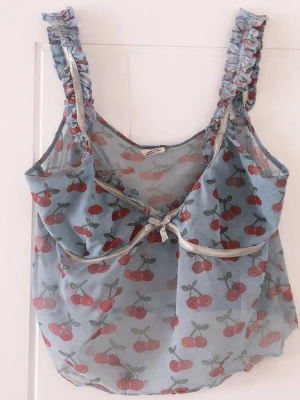 Fin Topp - Storlek S. Fint Skick. Märke Urban Outfitters.