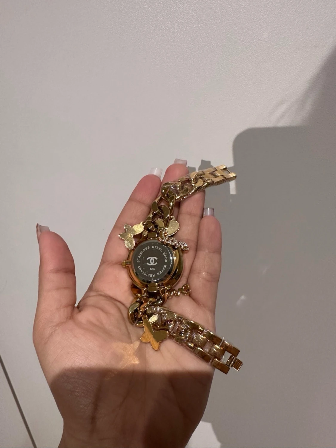 Wrist watch with tassels  - 1