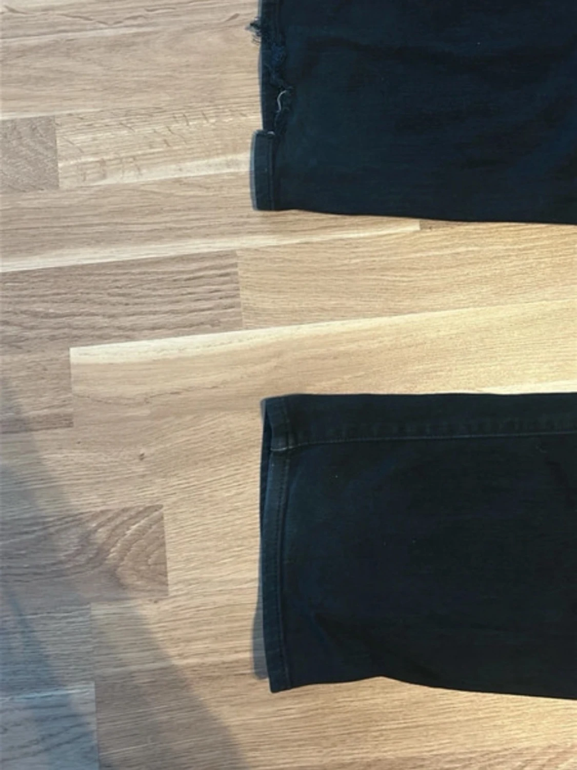 Svarta regular fit jeans från Grant - 3
