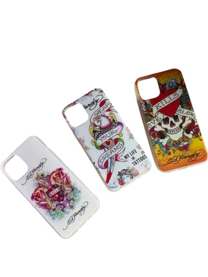 Ed Hardy mobilskal  - Tre stycken Ed Hardy mobilskal till Iphone 12 mini. Aldrig använda så dom är i nyskick! Säljer då jag har en ny telefon som tyvärr inte passar. Går att köpa styckvis, 49kr st eller alla tre för 129kr. 