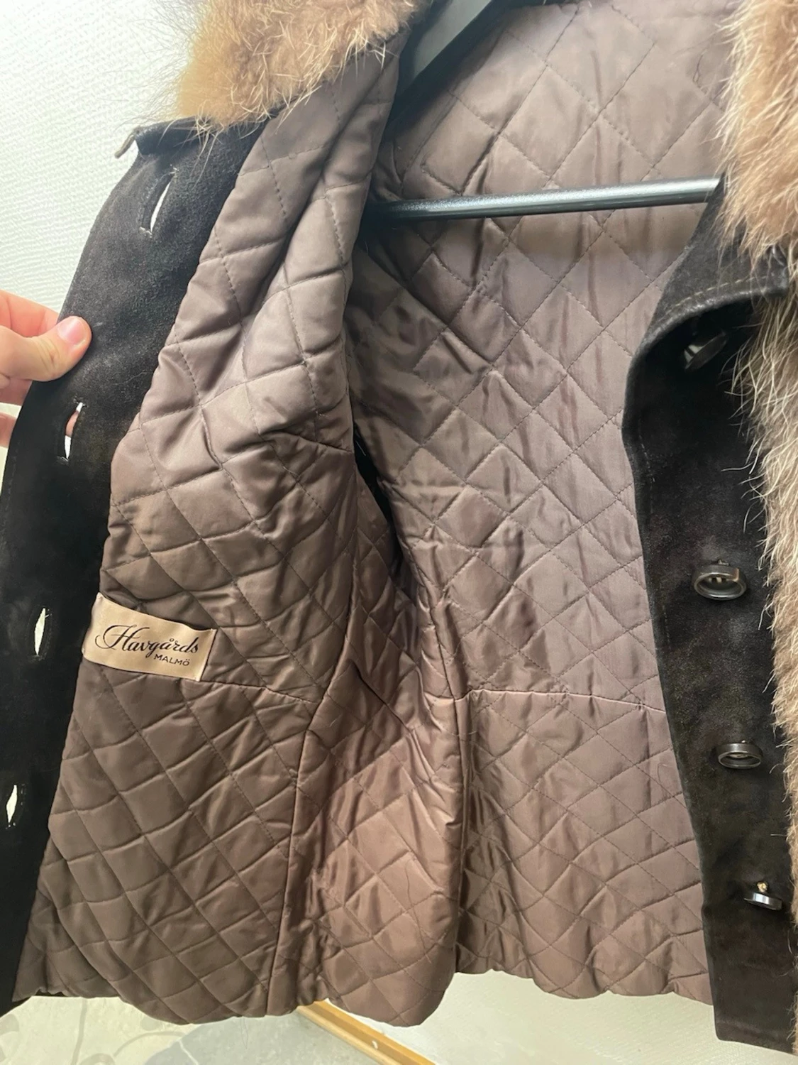 Brun pälsjacka med bred krage - 3