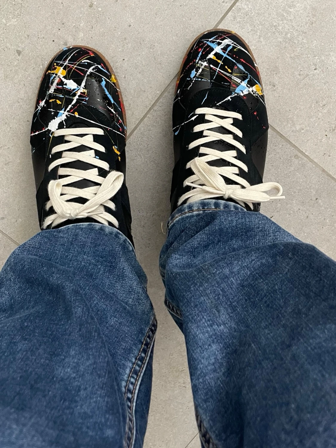 Maison Margiela sneakers med färgstänk