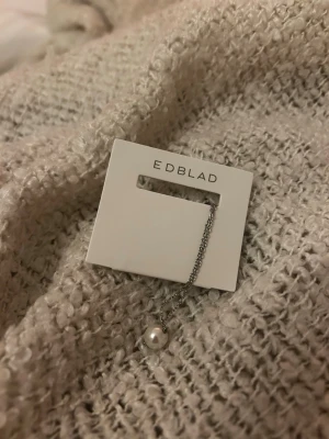 Edblad pärlarmband  - Armband i silver med en pärla från Edblad, aldrig använt 