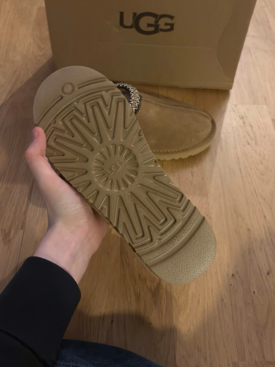 Bruna UGG tofflor i mocka - 1