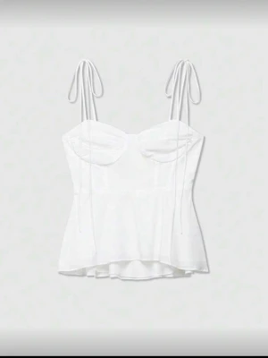 Vit topp med knyten från Zara - Supersnygg topp! Använd 1 gång.