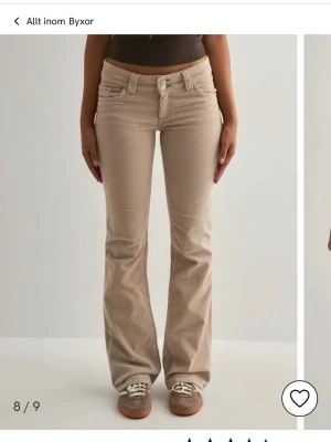 SÖKER!!!! 🤍🤍 - hej!! Jag söker dessa byxorna från Nelly, i storlek 34-36 🤍