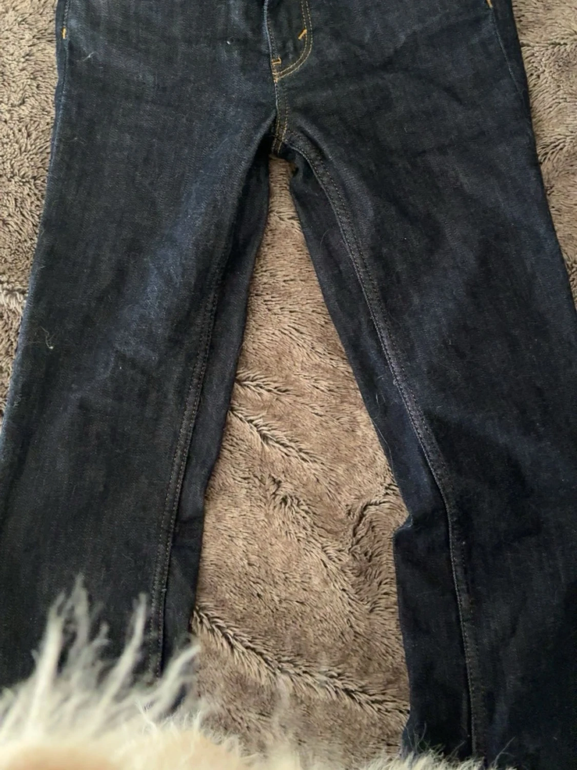 Mörkblå raka jeans från cheep monday - 2