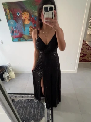 super snygg och unik balklänning  - Storlek XS, köpt utomlands ❣️