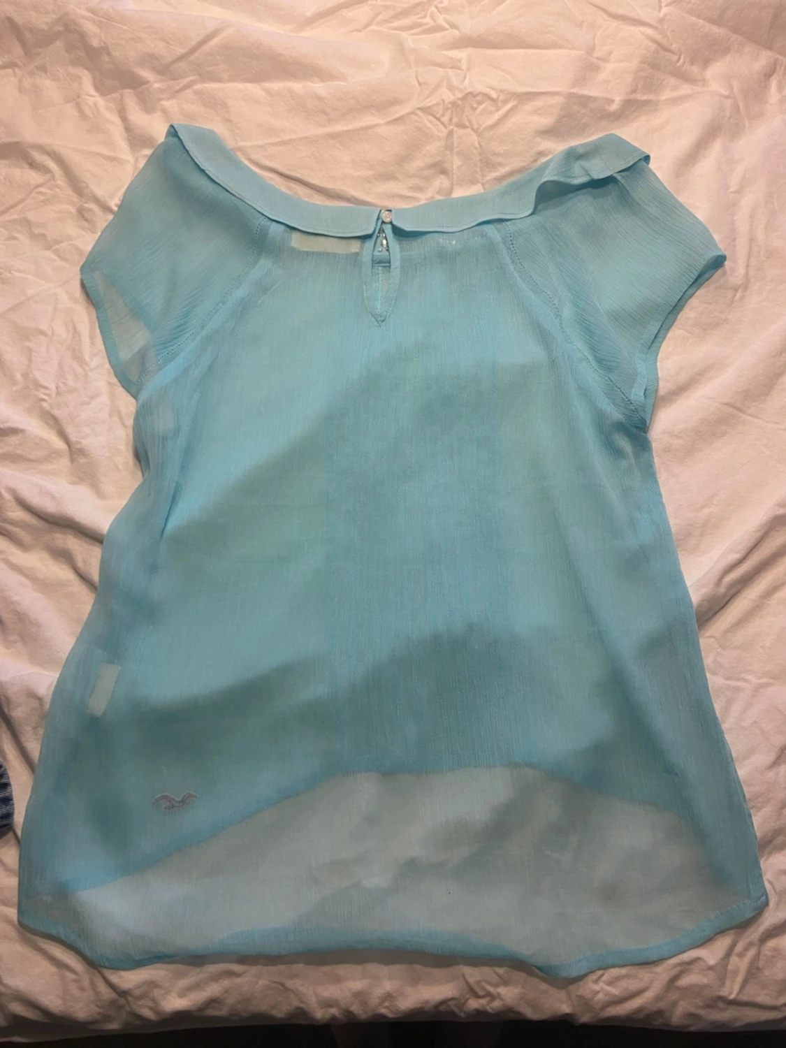 Ljusblå blus med pärldetaljer Hollister - 3