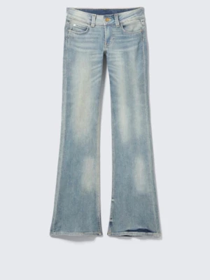 Cheap Monday Jeans - säljer mina ljusblåa cheap monday jeans! Bara använda ett fåtal ggr, low waist.  Storlek 24/30 