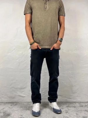 Replay jeans  - Ett par riktigt snygga jeans från Replay i storlek W31 L30 i modellen Anbbas Hyperflex 